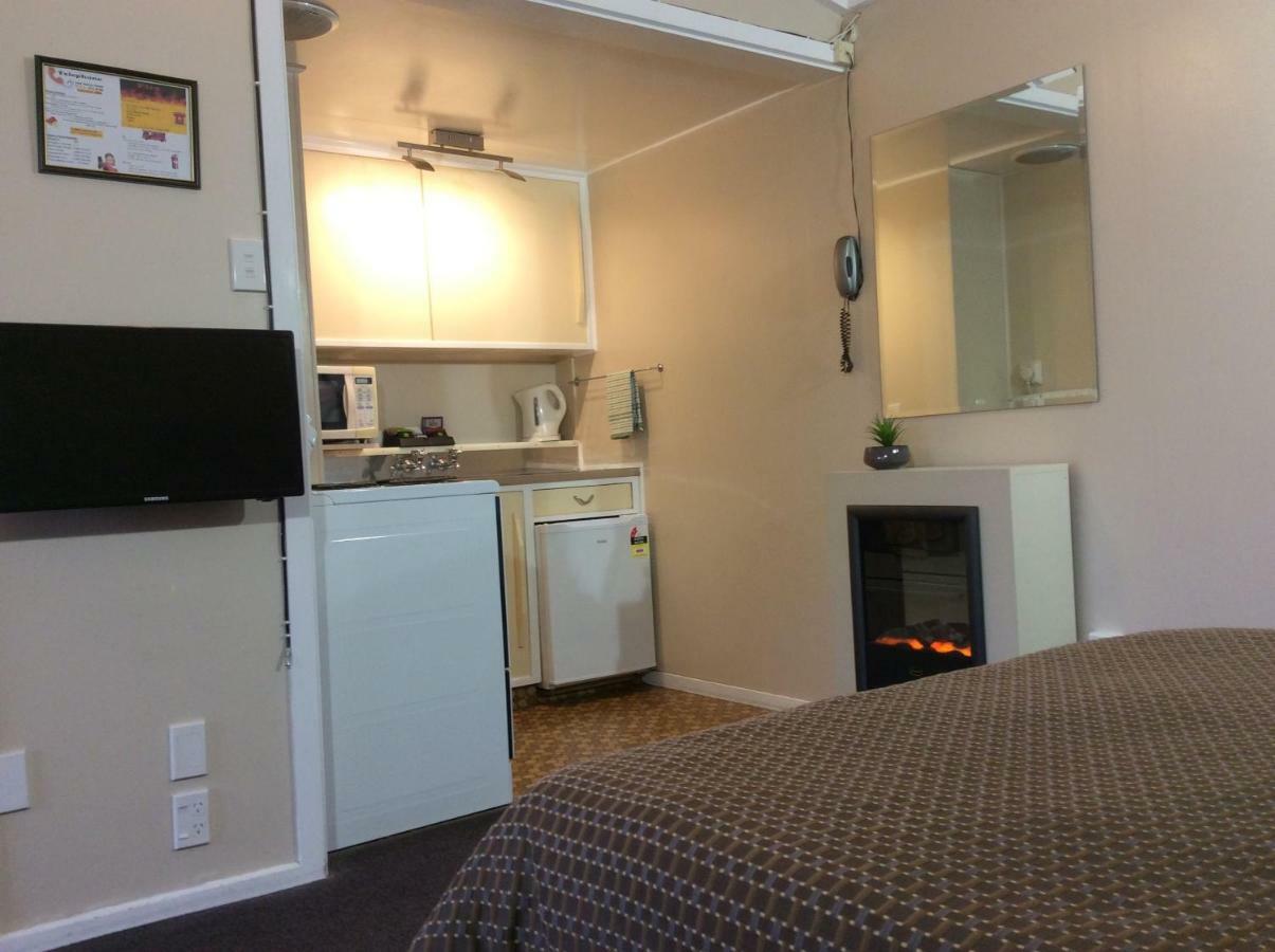 Aaa Marlin Motel Picton Extérieur photo